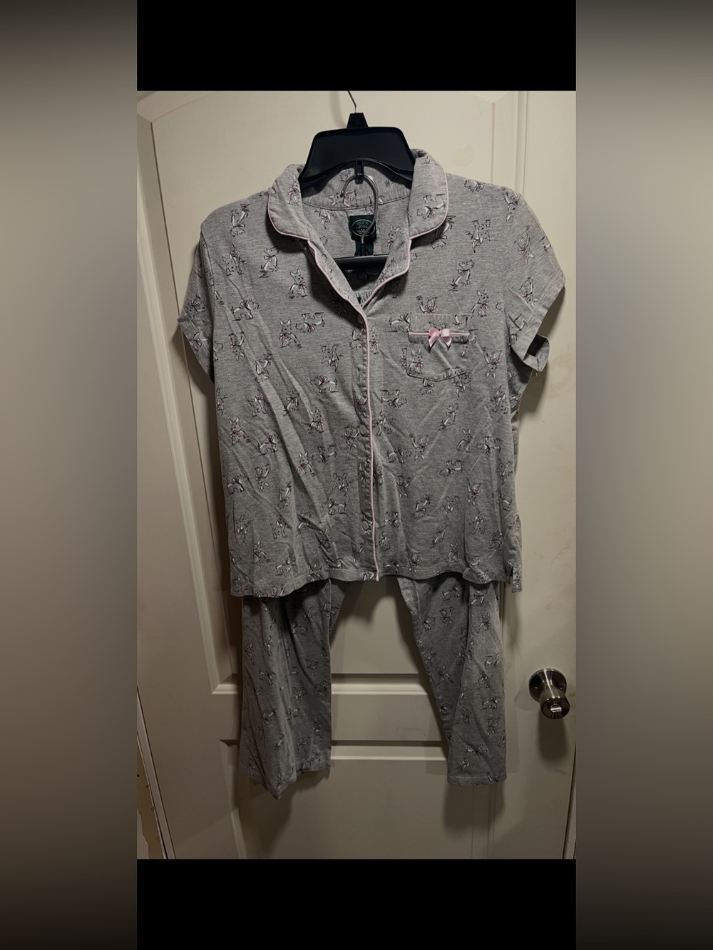 Laura- Ashley Women's Grey Short-Sleeve Pajama Set with Pink Bow